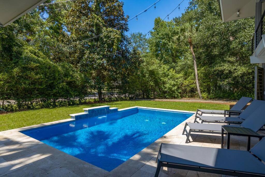 Luxury Beach House - 2Min Walk To Beach - Private Pool - Group & Dog Friendly 힐튼 헤드 아일랜드 외부 사진