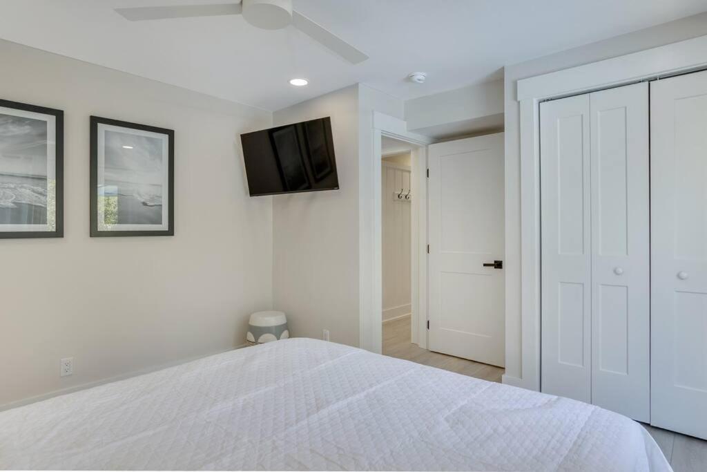 Luxury Beach House - 2Min Walk To Beach - Private Pool - Group & Dog Friendly 힐튼 헤드 아일랜드 외부 사진