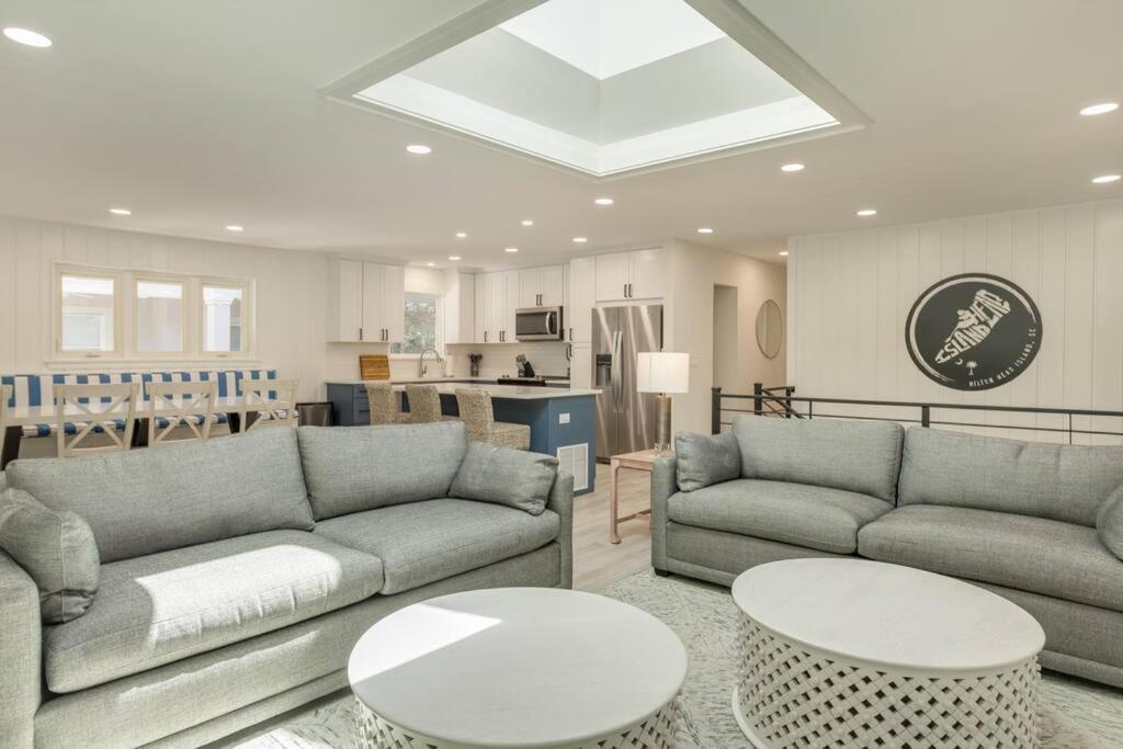Luxury Beach House - 2Min Walk To Beach - Private Pool - Group & Dog Friendly 힐튼 헤드 아일랜드 외부 사진