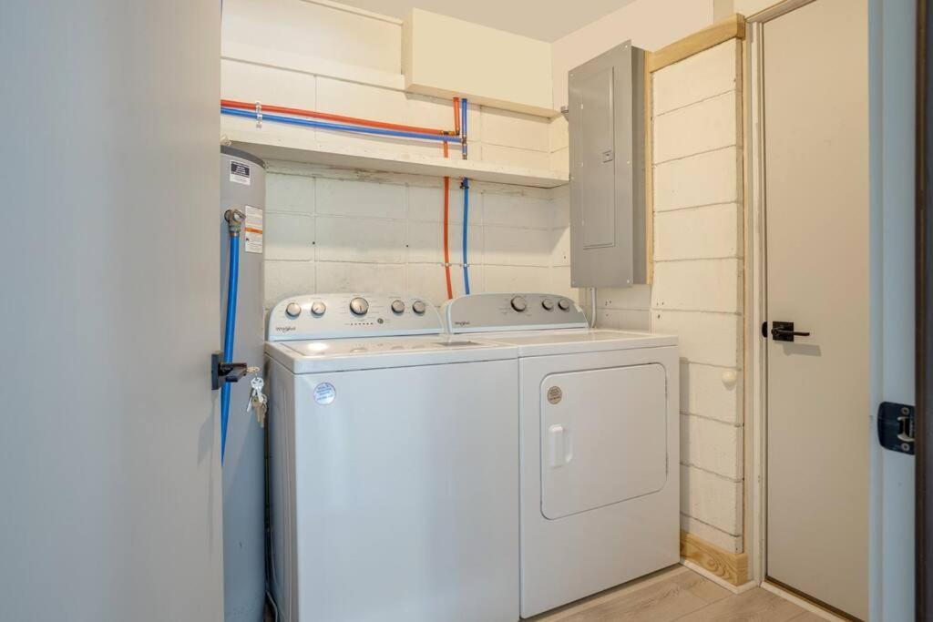 Luxury Beach House - 2Min Walk To Beach - Private Pool - Group & Dog Friendly 힐튼 헤드 아일랜드 외부 사진